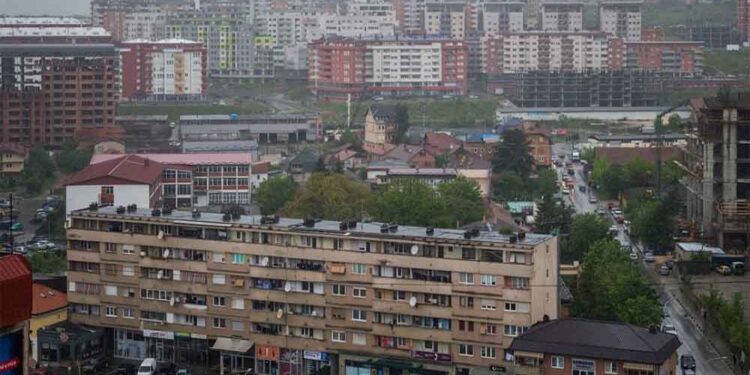 Додека е густо дај и ние да искористиме нешто