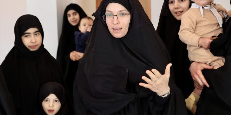 Лев Тахор – не настанавме од мајмуни