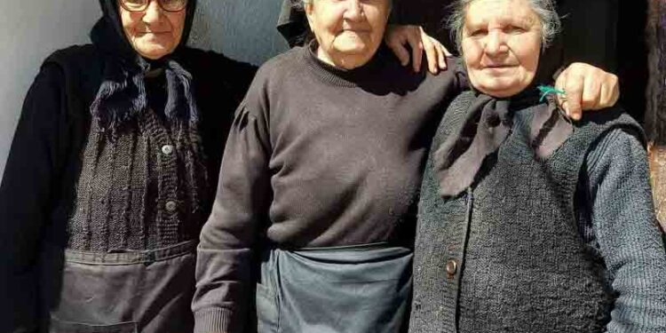 Доживотно верни на огништето