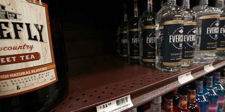 Забрани и санкции на светските брендови кон Русија