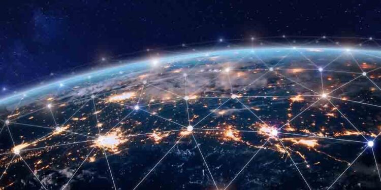 Старлинк ја комплетира орбиталната „мрежа“