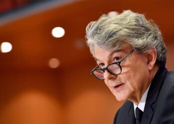 ЕУ го предупреди Елон Маск