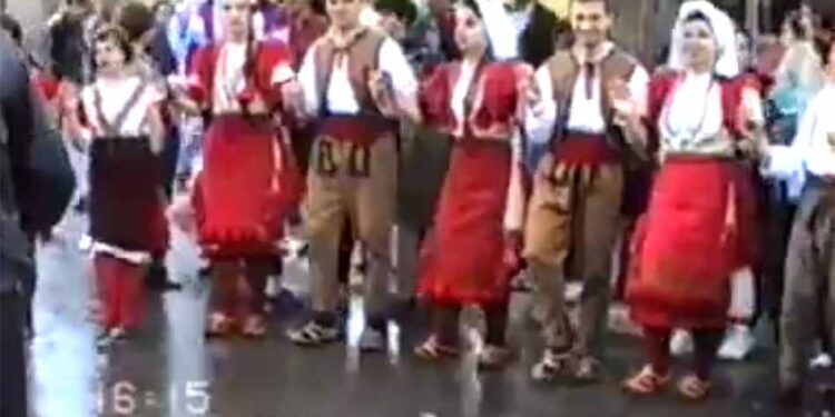Селски Велигден во Генимале во Битола 1993 (ваше видео)