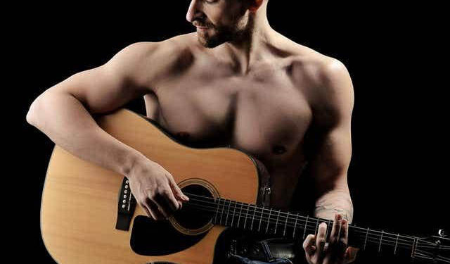 Битолскиот Супермен си грми по Јутубојте