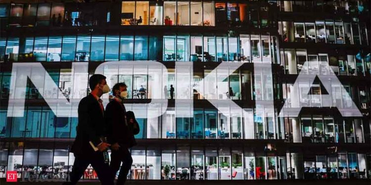 Нокиа се повлекува од Русија