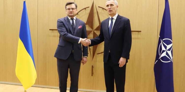 Оружје, оружје и оружје