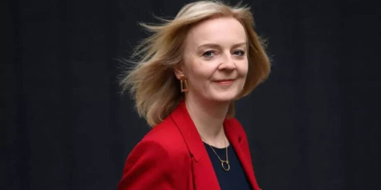 Лиз Трас утре ќе го добие мандатот за формирање британска владa