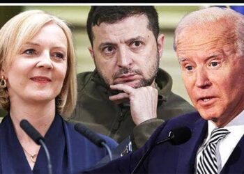 Уште неседната во фотелјата Трас им се јави на Зеленски и Бајден