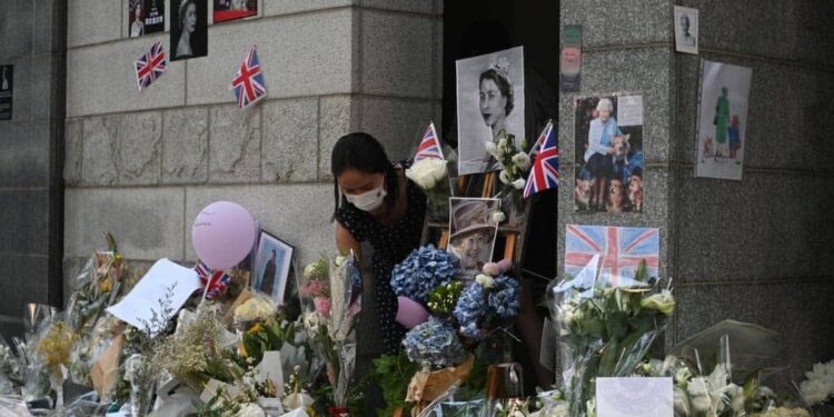 Жителите на Хонг Конг жалат по „газдарицата”