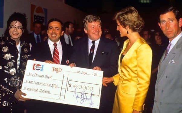 Кралот Чарлс бил љубоморен и на кралот и на попот?