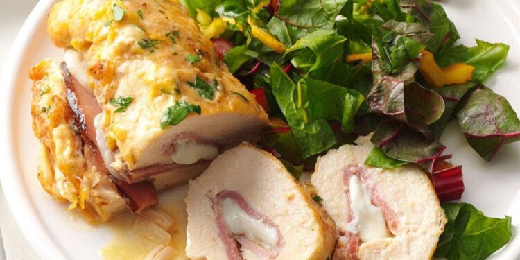 Пилешко роловано во тесто