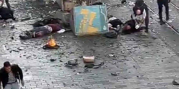 Моментот на експлозијата во Истанбул (ВИДЕО)