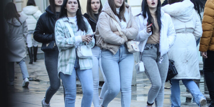 Модната писта – ШИРОК СОКАК (фотогалерија)