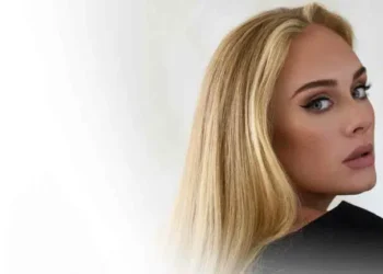 АДЕЛ СООПШТИ ДЕКА НА НЕОПРЕДЕЛЕНО ЌЕ ЈА СНЕМА ОД СВЕТОТ НА МУЗИКАТА