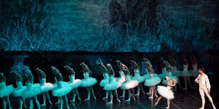 НАЦИОНАЛНИОТ БАЛЕТ НА ТУРНЕЈА НИЗ ЕВРОПА СО „ЛЕБЕДОВО ЕЗЕРО“ И „ЖИЗЕЛ“